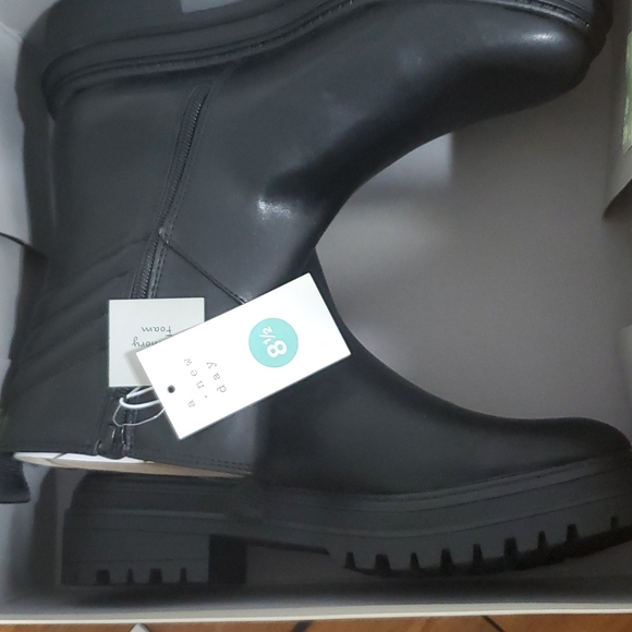 A New Day Women's Laura Gore Chelsea Boots - Picture 4 of 10